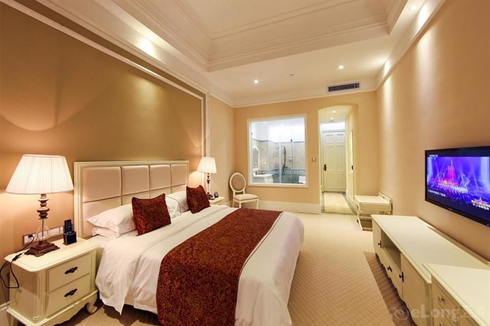 Blue Sky Hotel Yantai Exterior foto